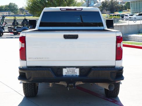 Used 2024 Chevrolet Silverado 2500 W/T image 4