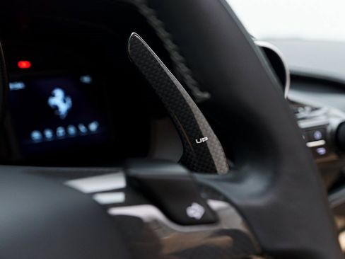 Used 2022 Ferrari F8 Tributo image 63