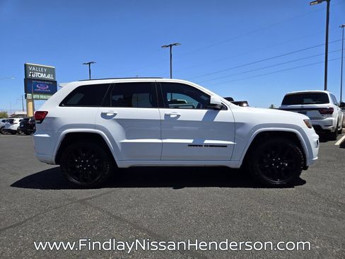Used 2019 Jeep Grand Cherokee Altitude RWD image 7