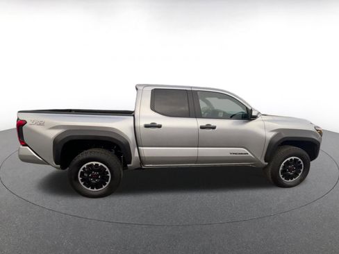 Used 2025 Toyota Tacoma TRD Off-Road image 16