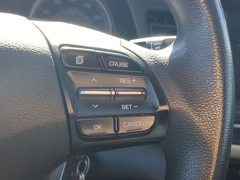 Used 2020 Hyundai Elantra SE w/ Cargo Package (C1) image 20