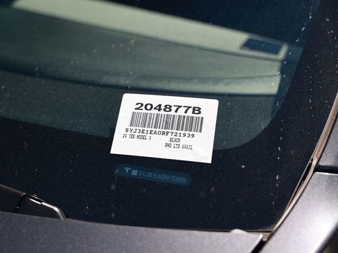 Used 2024 Tesla Model 3 Standard Range RWD image 38