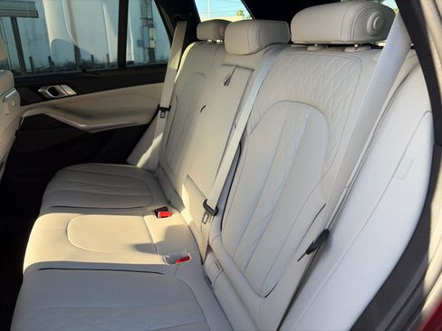 Used 2024 BMW X5 M60i AWD/4WD image 9