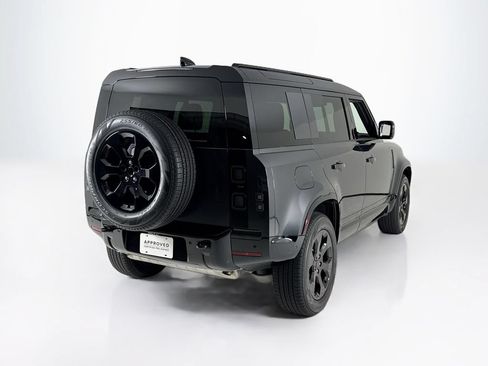 Used 2026 Land Rover Defender 110 X-Dynamic SE AWD/4WD image 5
