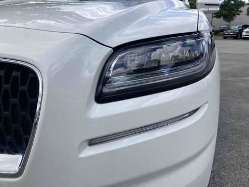 Certified 2022 Lincoln Nautilus Reserve image 11