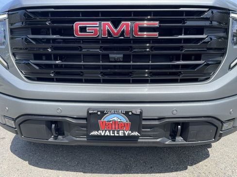 New 2026 GMC Sierra 1500 Elevation w/ Elevation Premium Package AWD/4WD image 32