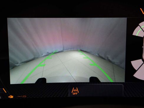 Certified 2025 Ferrari Roma Convertible RWD image 34