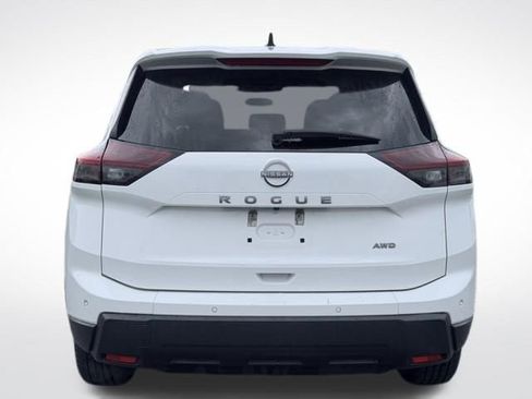 Used 2024 Nissan Rogue S AWD/4WD image 7