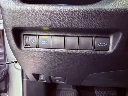 Used 2022 Toyota RAV4 XSE image 21