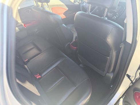 Used 2015 Nissan Juke SL image 15