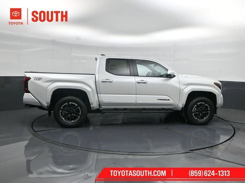 New 2026 Toyota Tacoma TRD Sport w/ TRD Sport Upgrade Package AWD/4WD image 3