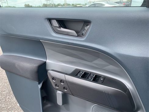 New 2025 Ford Maverick XL w/ Equipment Group 102A image 20