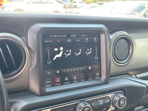Used 2021 Jeep Wrangler Unlimited Sport w/ Sun And Sound Package AWD/4WD image 23