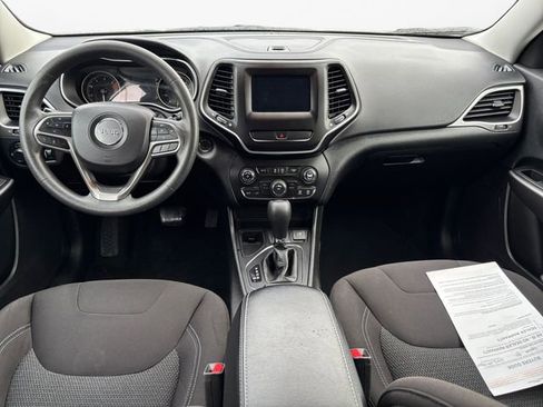 Used 2020 Jeep Cherokee Latitude image 10