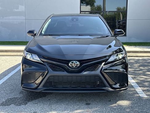 Used 2023 Toyota Camry SE FWD image 12