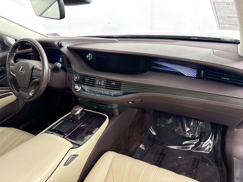 Used 2019 Lexus LS 500 w/ Interior Upgrade Package RWD image 50
