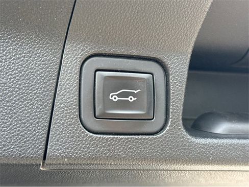 Used 2019 GMC Acadia Denali w/ Technology Package image 31