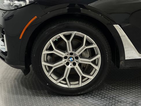 Used 2019 BMW X7 xDrive40i w/ Premium Package AWD/4WD image 37