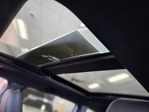 New 2025 Chrysler Pacifica Select w/ Fav Edition Package image 20