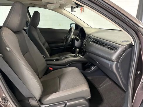 Used 2021 Honda HR-V EX image 14