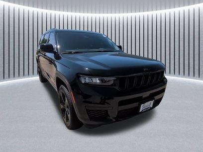 Used 2023 Jeep Grand Cherokee L Laredo