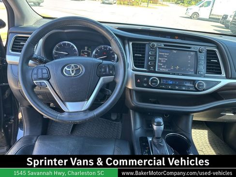 Used 2016 Toyota Highlander Limited FWD image 47