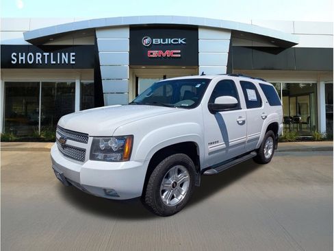 Used 2011 Chevrolet Tahoe LT w/ Luxury Package AWD/4WD image 7