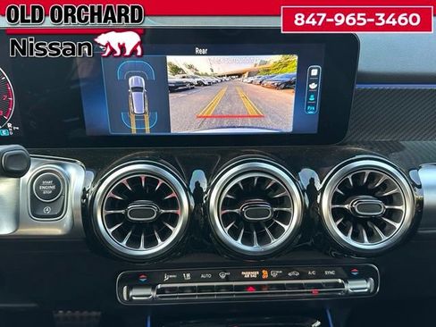 Used 2024 Mercedes-Benz GLB 250 4MATIC image 19