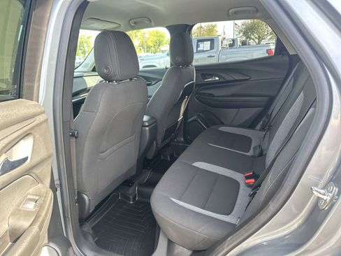Used 2023 Chevrolet TrailBlazer LT FWD image 31