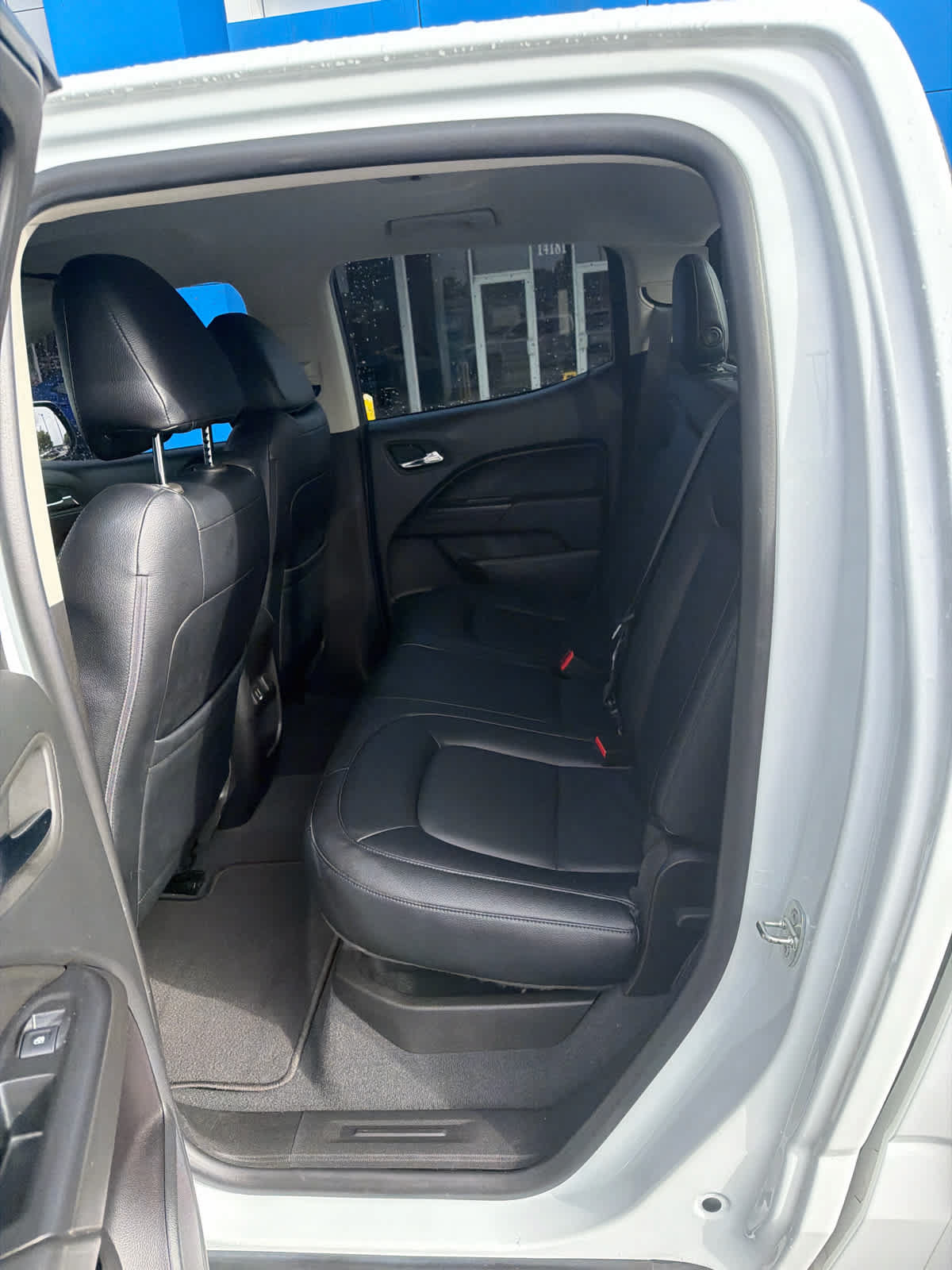 Used 2022 Chevrolet Colorado LT w/ Safety Package RWD image 15