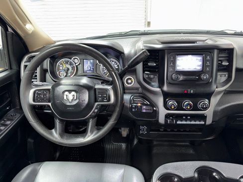 Used 2020 RAM 5500 Tradesman w/ Chrome Appearance Group image 14