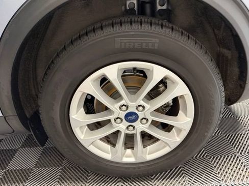 Used 2022 Ford Escape SE w/ Convenience Package FWD image 42