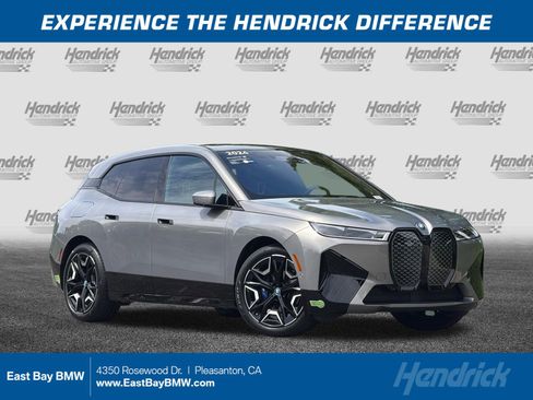 Used 2024 BMW iX M60 image 1