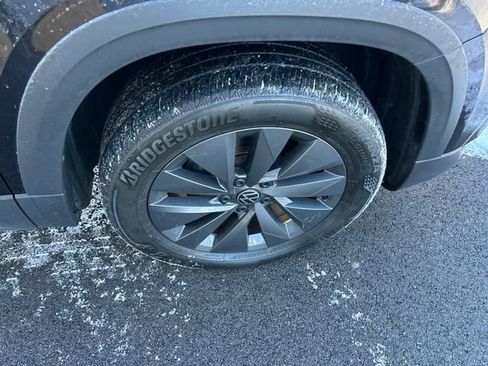 Used 2022 Volkswagen Taos S image 27