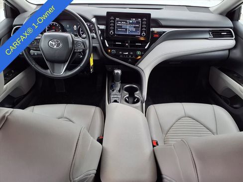 Used 2023 Toyota Camry SE image 12