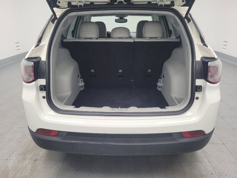 Used 2019 Jeep Compass Latitude w/ Popular Equipment Group FWD image 29