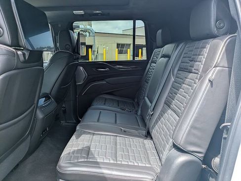 Certified 2023 Cadillac Escalade ESV Sport Platinum w/ LPO, Floor Liner Package AWD/4WD image 12