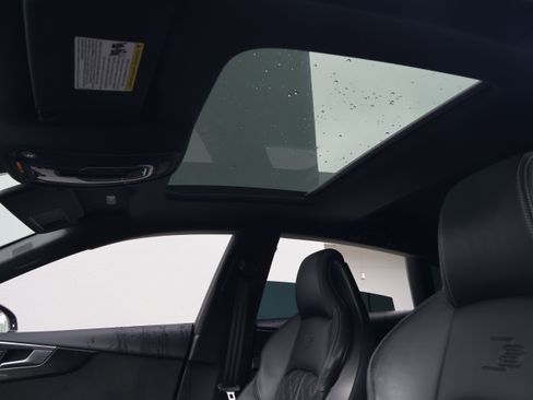 Used 2019 Audi S5 Premium Plus w/ Premium Plus AWD/4WD image 30