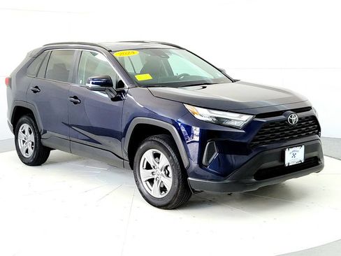 Used 2024 Toyota RAV4 XLE w/ Convenience Package AWD/4WD image 7