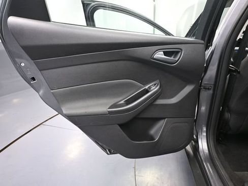 Used 2012 Ford Focus SEL FWD image 31