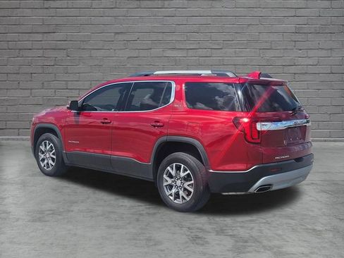 Used 2021 GMC Acadia SLT FWD image 3