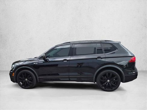 Used 2021 Volkswagen Tiguan SE R-Line FWD image 4