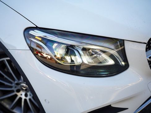 Used 2019 Mercedes-Benz GLC 300 4MATIC Coupe image 6