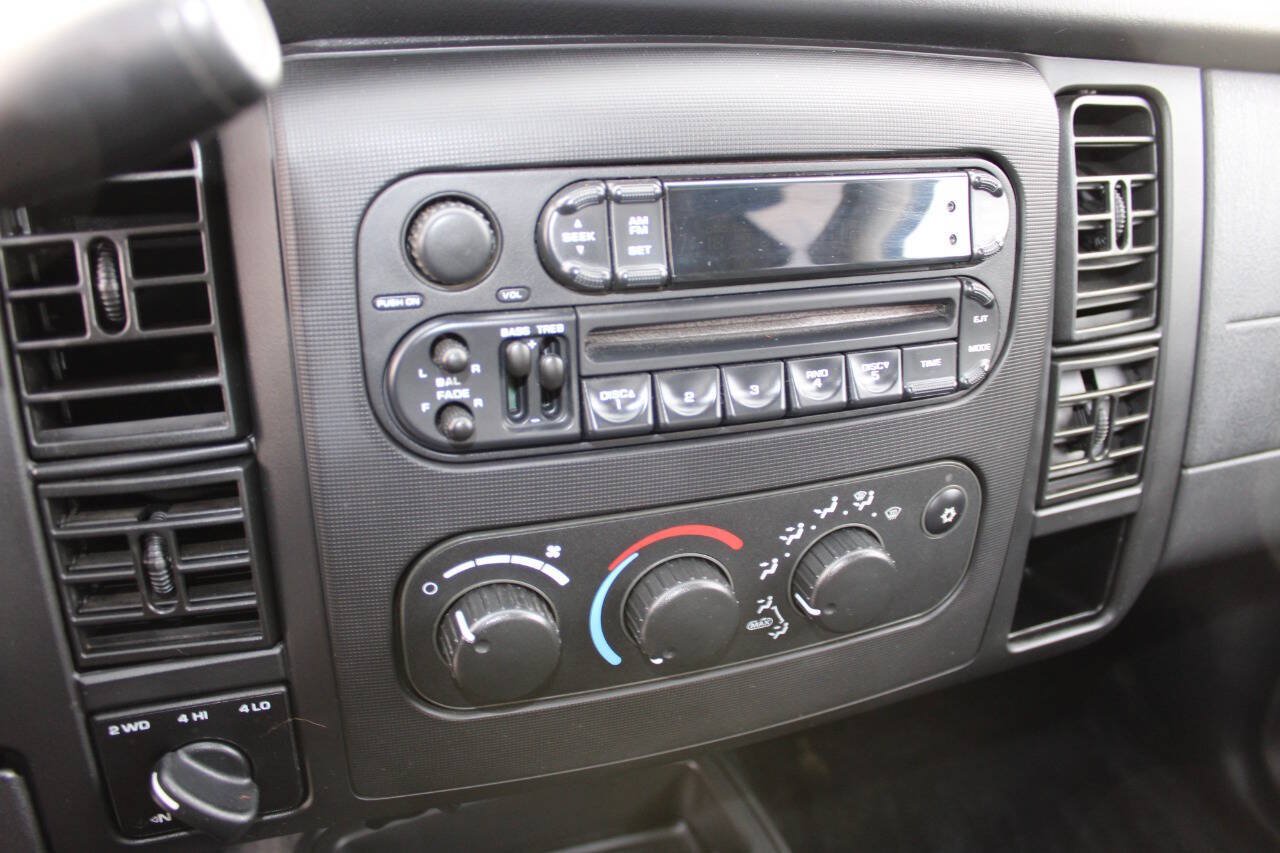 Used 2003 Dodge Dakota Sport AWD/4WD image 15