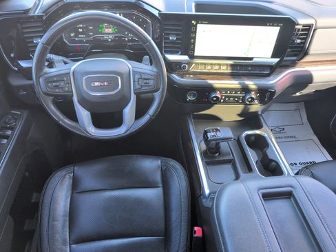 Used 2022 GMC Sierra 1500 Elevation image 28
