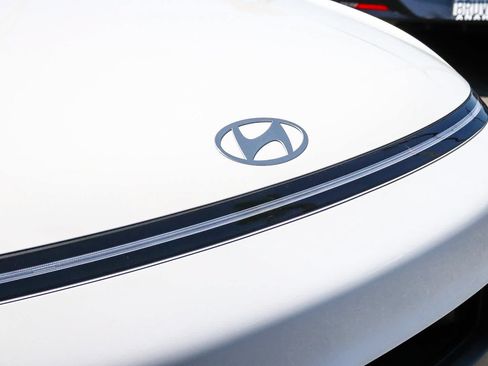 New 2026 Hyundai Kona SEL Sport FWD image 6
