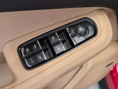 New 2026 Porsche Macan AWD/4WD image 15