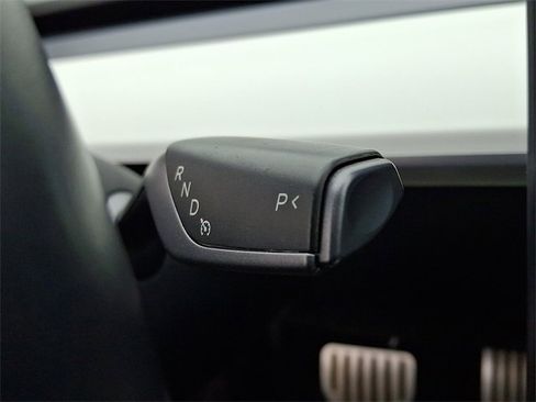 Used 2018 Tesla Model 3 Long Range image 16