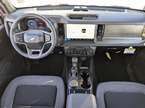 New 2025 Ford Bronco 4-Door image 14