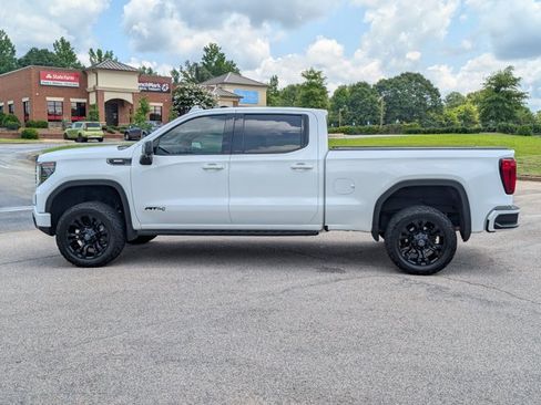 Used 2022 GMC Sierra 1500 AT4 w/ AT4 Premium Package AWD/4WD image 13